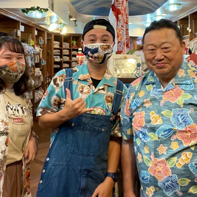 奥様＆息子様へ喜んでもらえますように❤️愛をこめて、かりゆしウェア選び～っ！