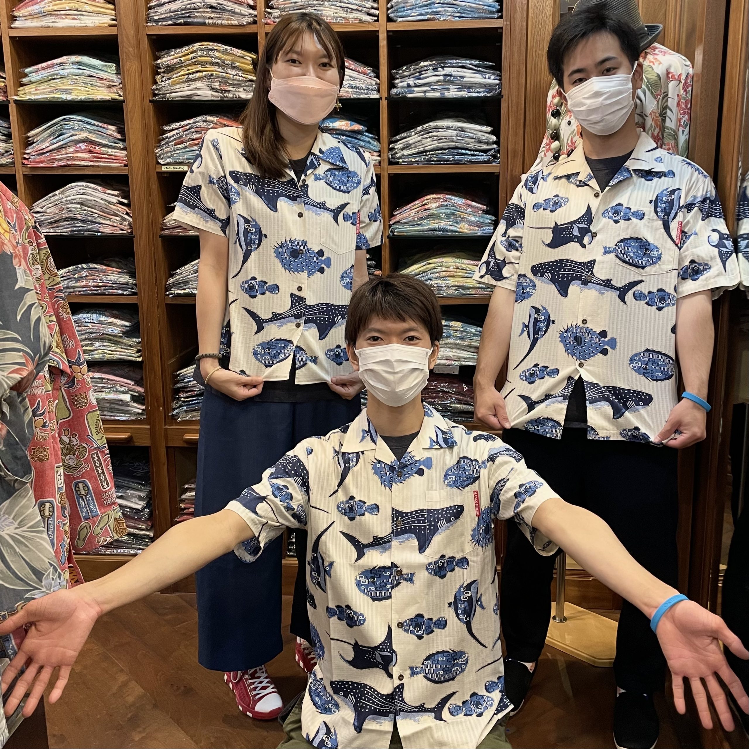 ジンベイザメが大好き～♪沖縄最終日も仲良くお揃いコーデで♪
