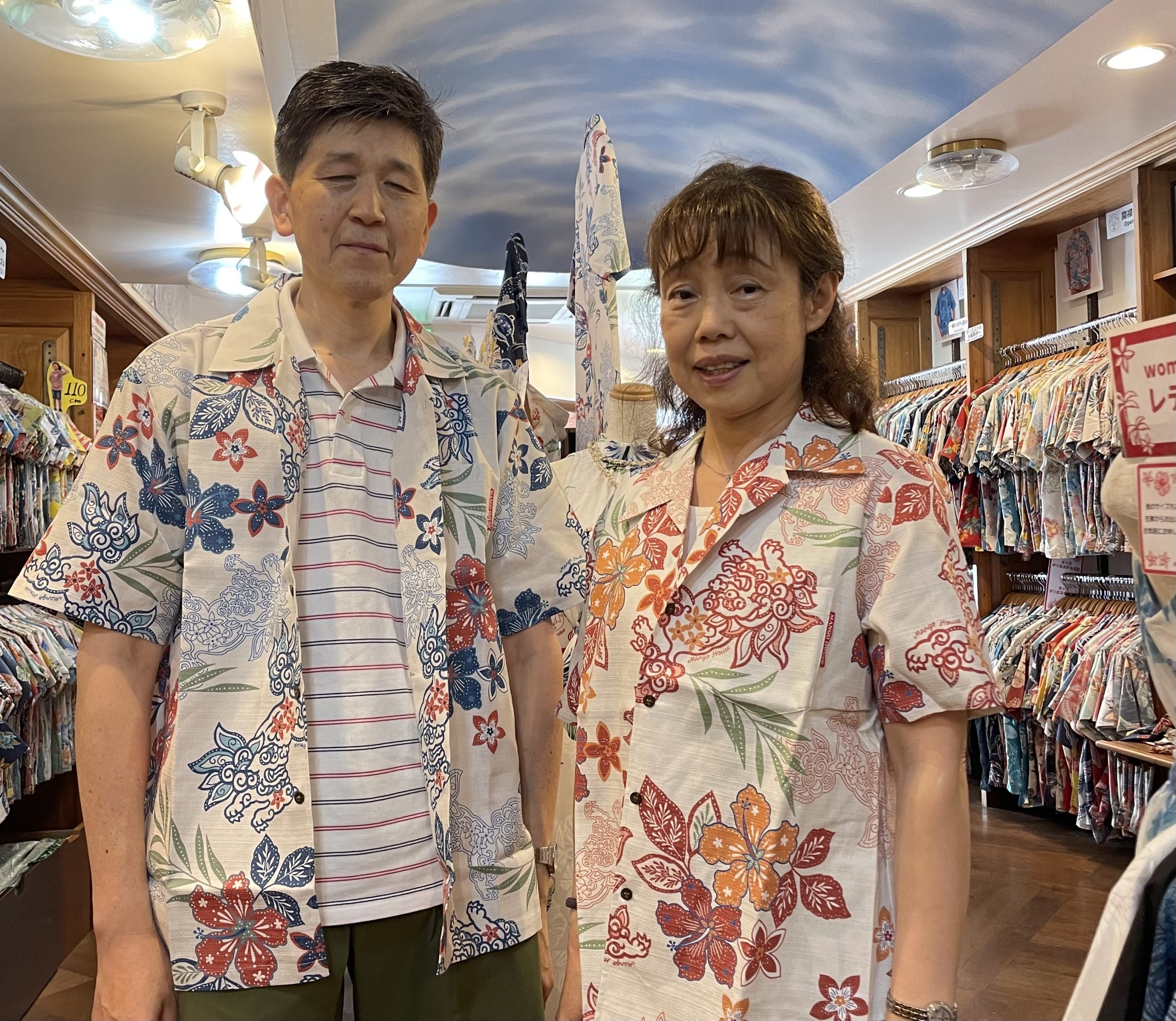 沖縄旅行の記念にお揃いのかりゆしウェアを～♪