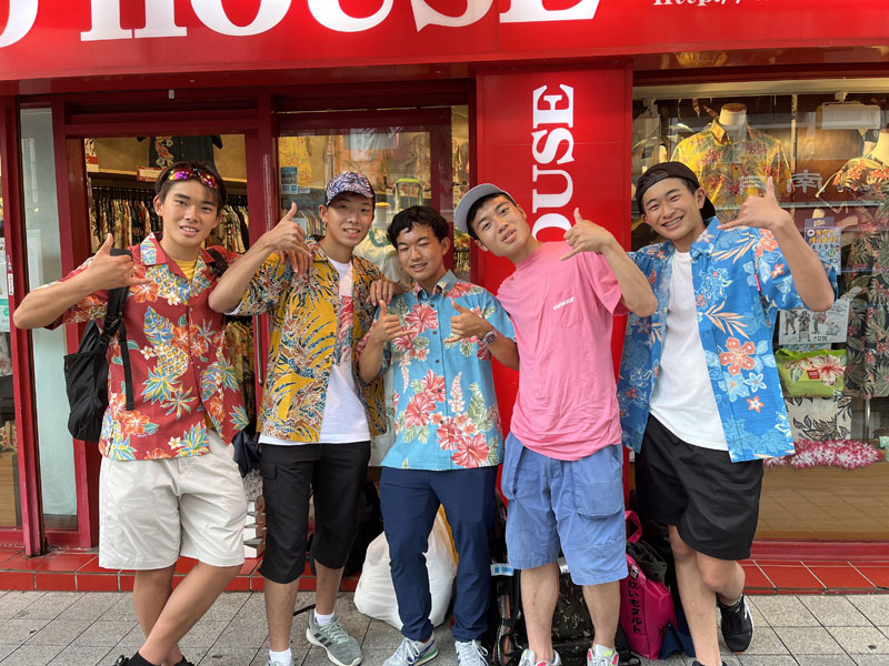 神戸から修学旅行でお越しのお客様♪～国際通り三号店にご来店～
