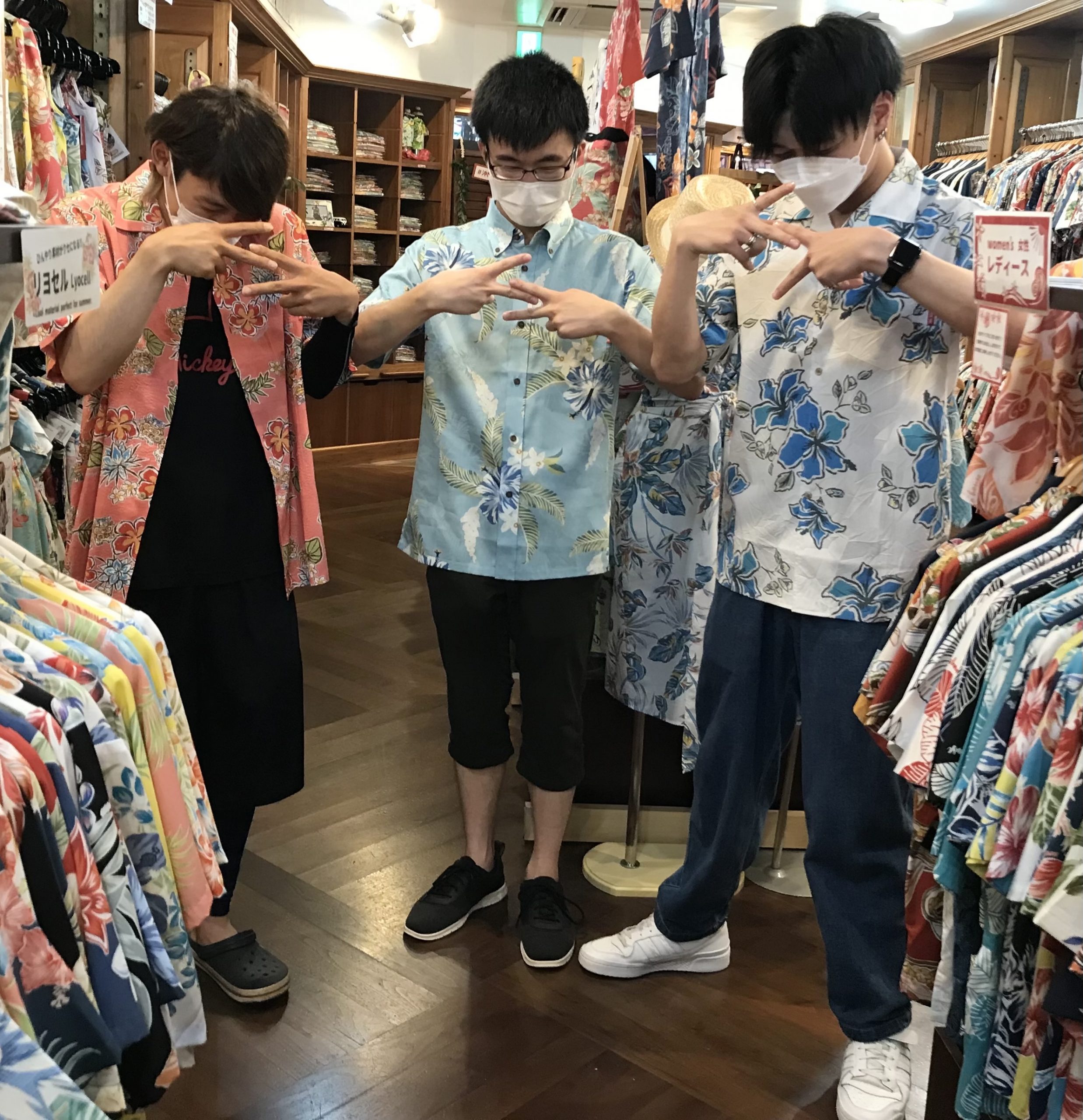 今からライブに行くんです☆ライブを楽しむためにかりゆしウェアを♪