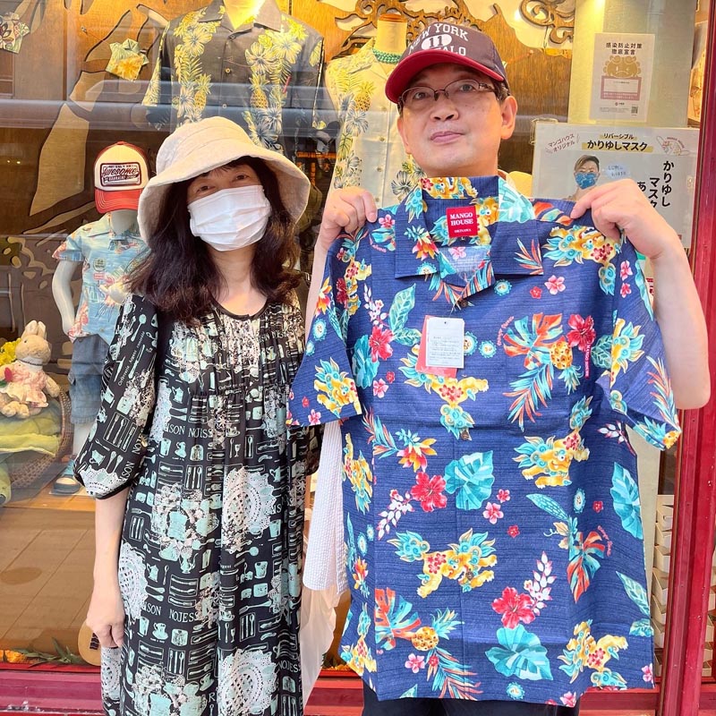 夫婦旅行で記念にパシャリ📷✨～スタッフも記念に～