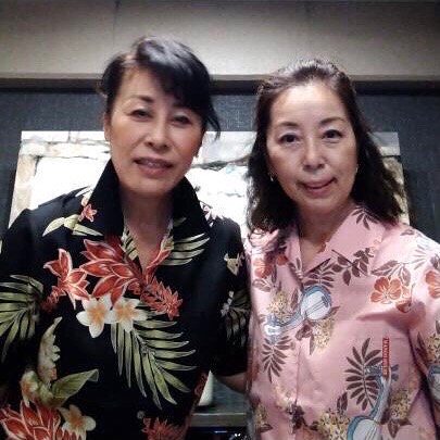 沖縄土産のかりゆしウェアがとてもお似合いでよかったです♪