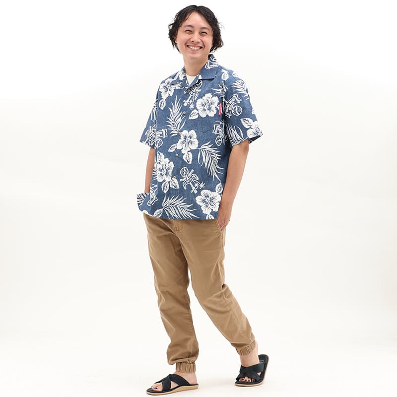 単色柄のコーデ