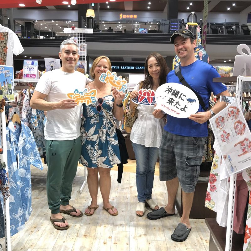 沖縄の象徴！【守礼門】が描かれたシャツを気に入って頂き、ゲット！！