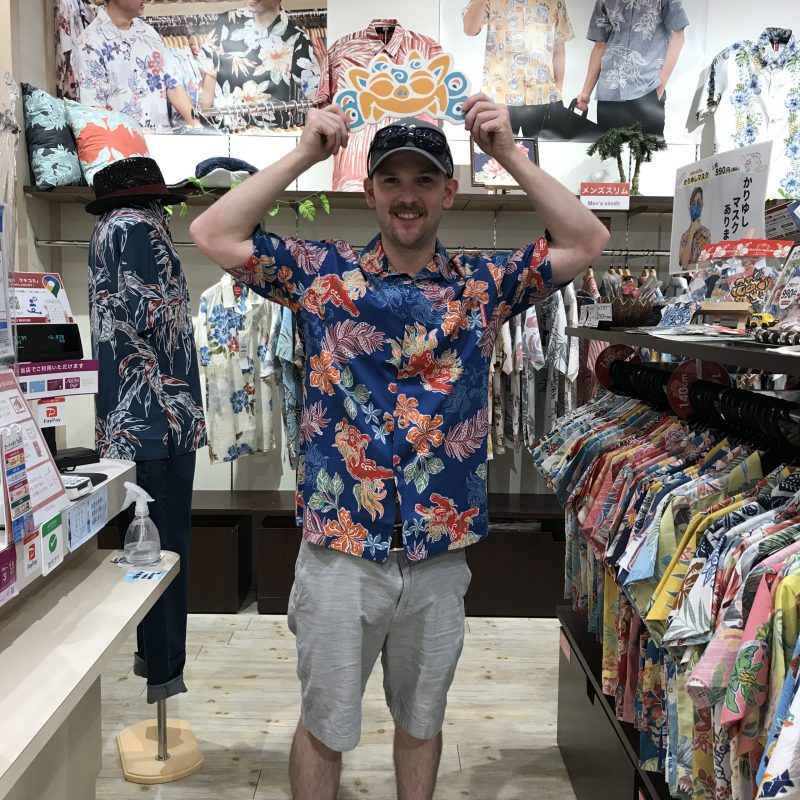 サイズ合わせで、フィッティングルームに入りましたがサイズもパーフェクト！！