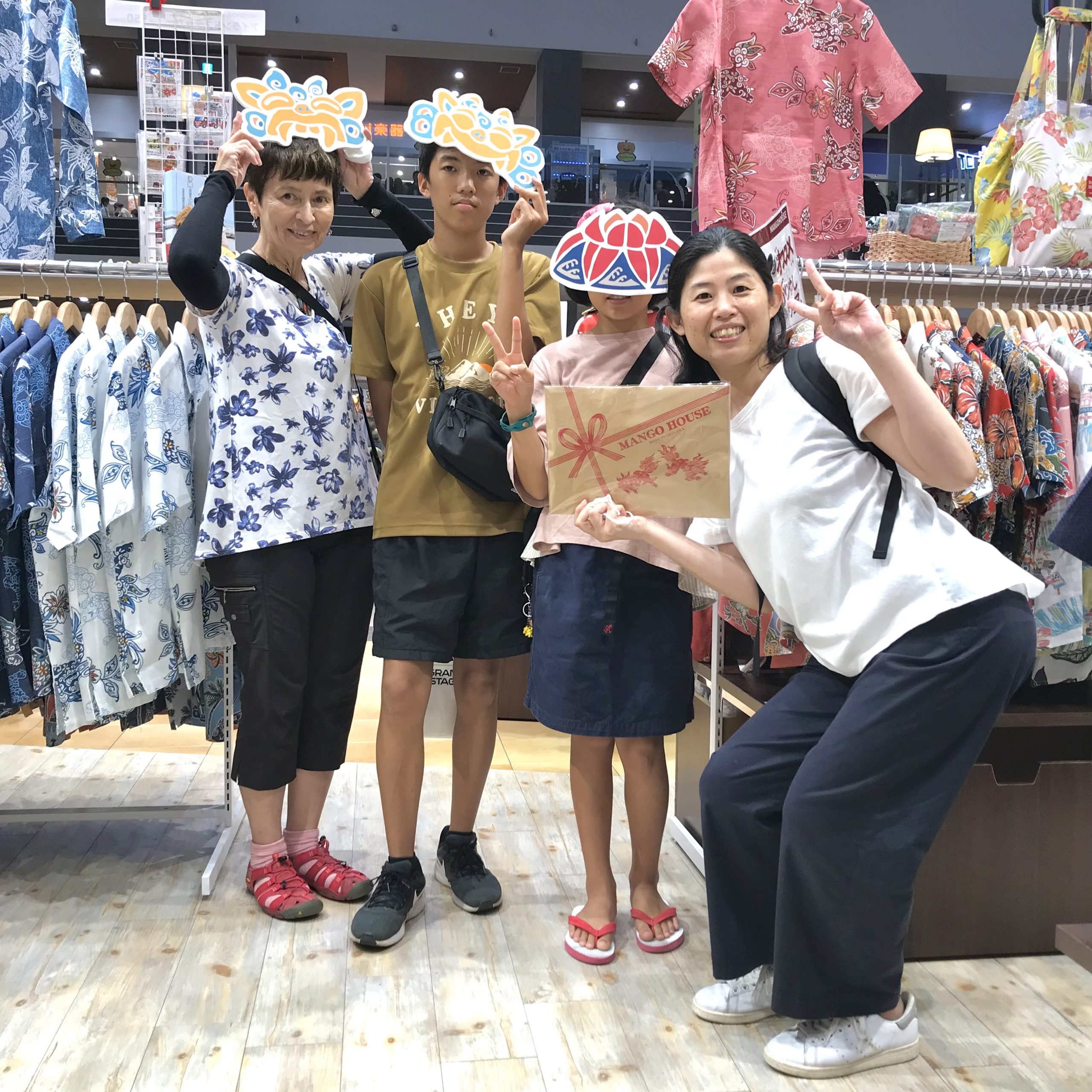 お誕生日にかりゆしウェアのプレゼント🎁✨