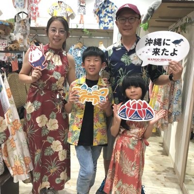 早速！お気に入りのかりゆしウェアに着替えて 観光に戻りましたおんぷ