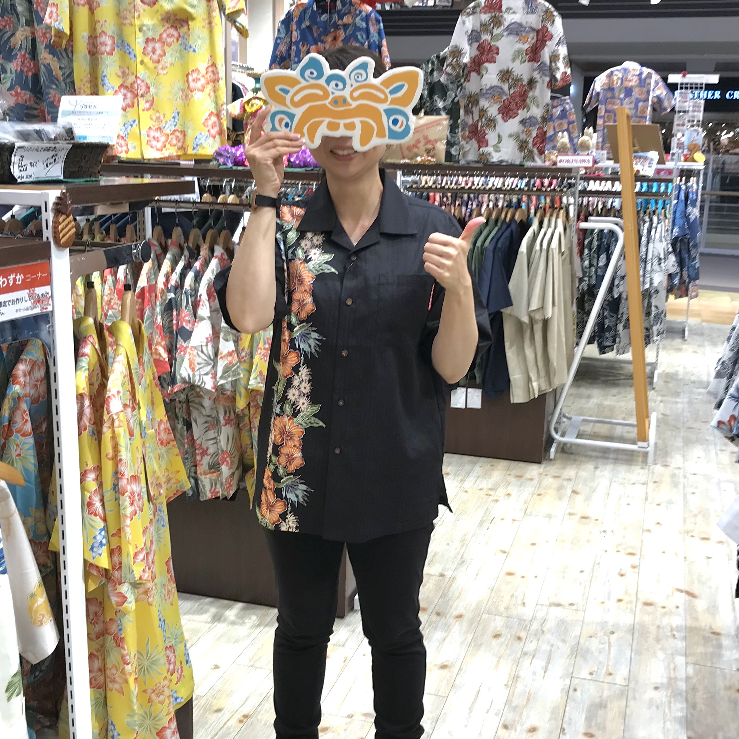 「以前来た時は 迷って結局買えなかったんです」 とのことで、 スタッフもご一緒に選ばせていただきました ♪
