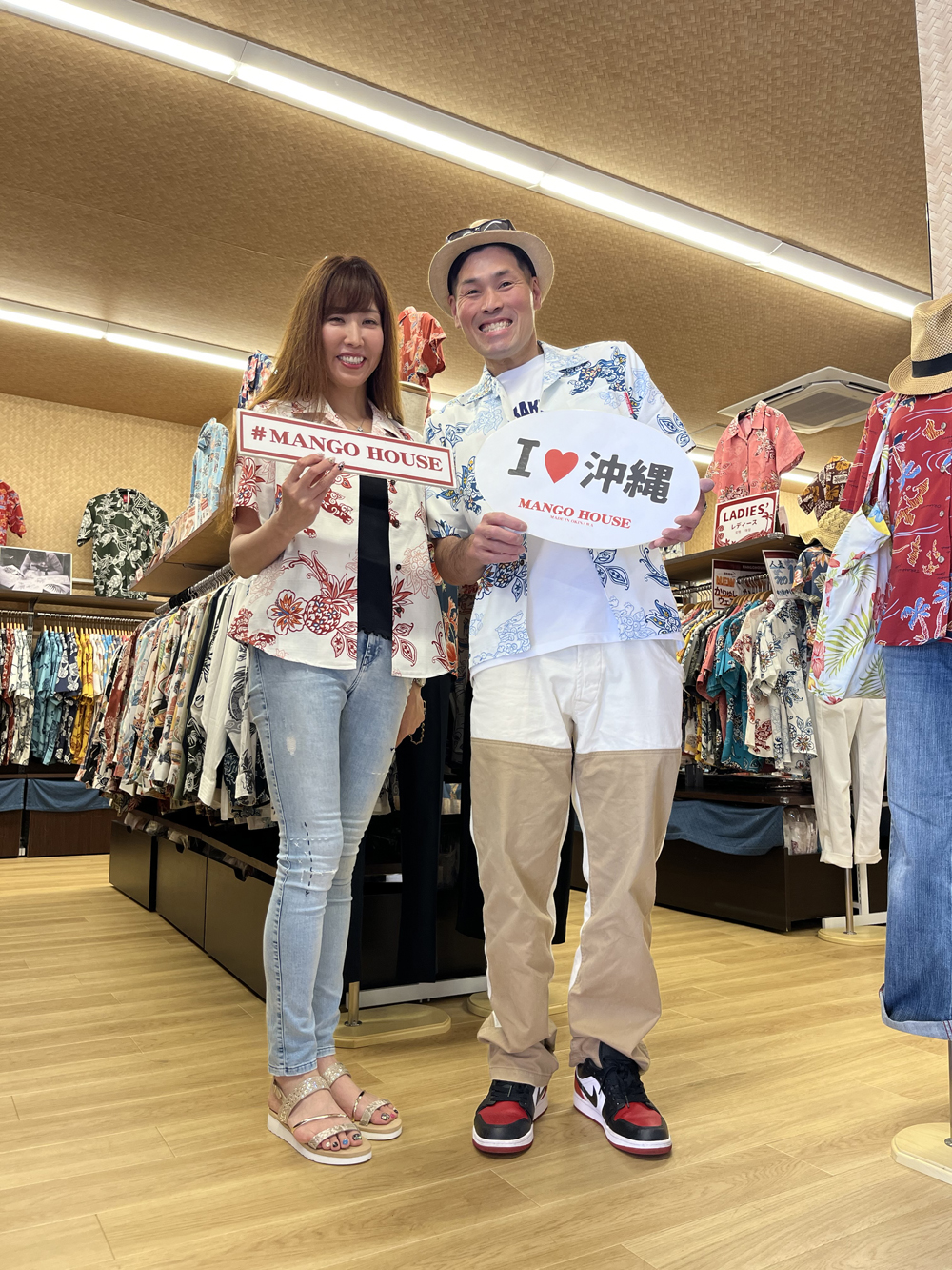 🍍🌺人気No.1のかりゆしウェアをお揃いでゲット🌺🍍