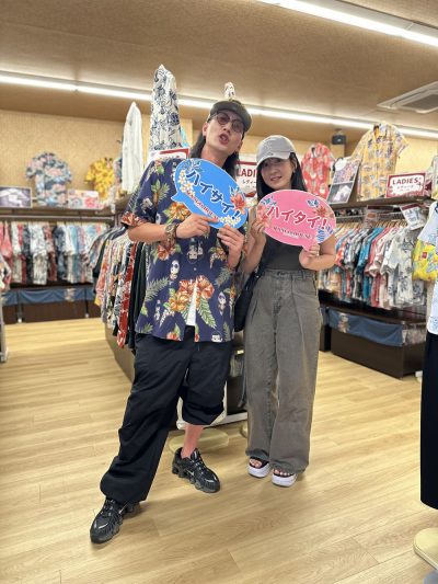 呪術廻戦コラボのかりゆしウェアをオーバーサイズで着こなす!