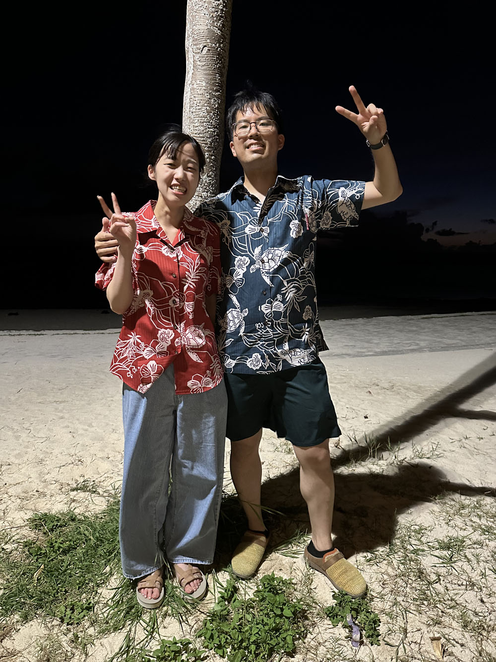 結婚式の翌日にお揃いのウミガメ柄かりゆしウェアを着用してBBQに参加♪