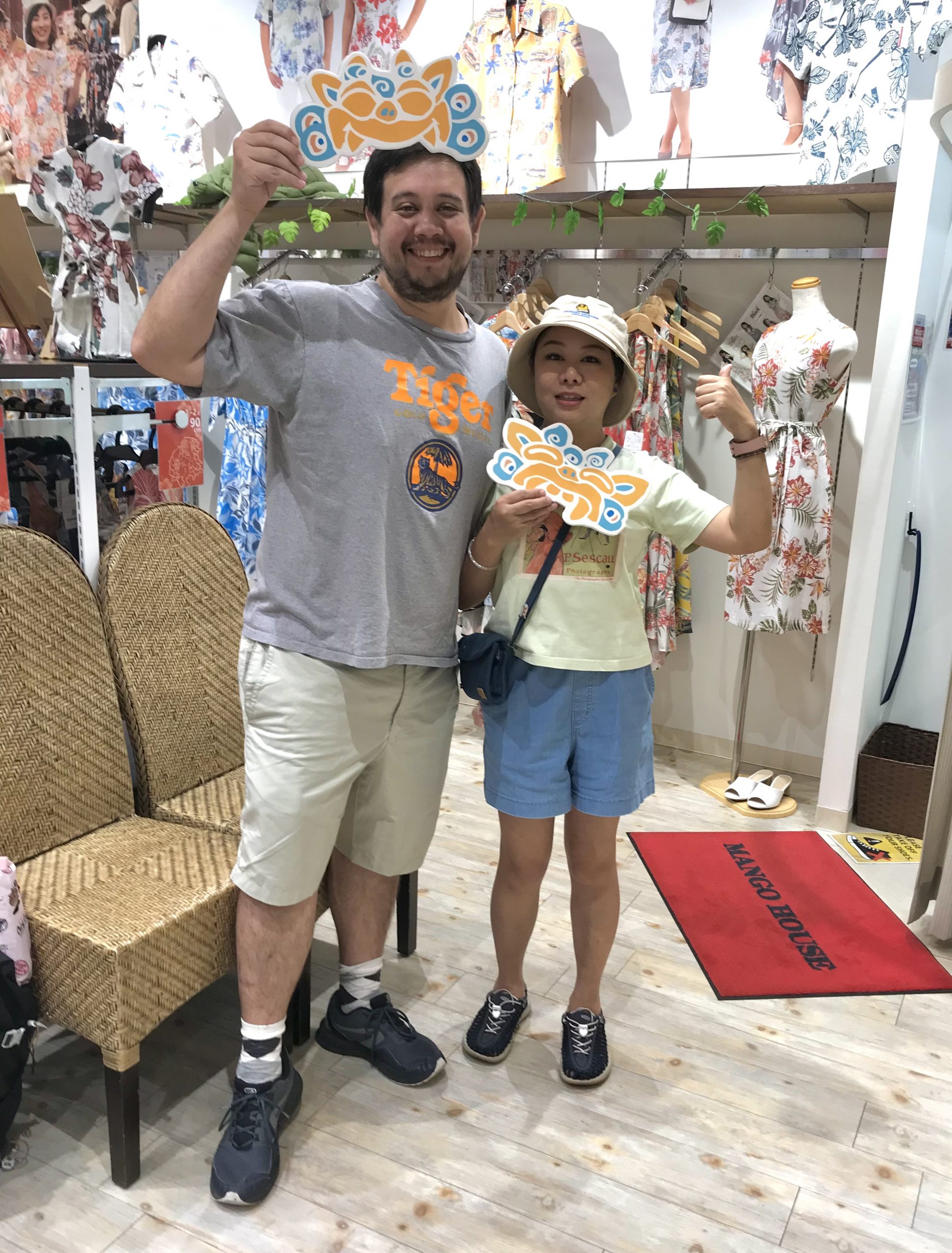 今年の夏は楽しい沖縄旅行を思い出しながら  涼しくお過ごしください ♪