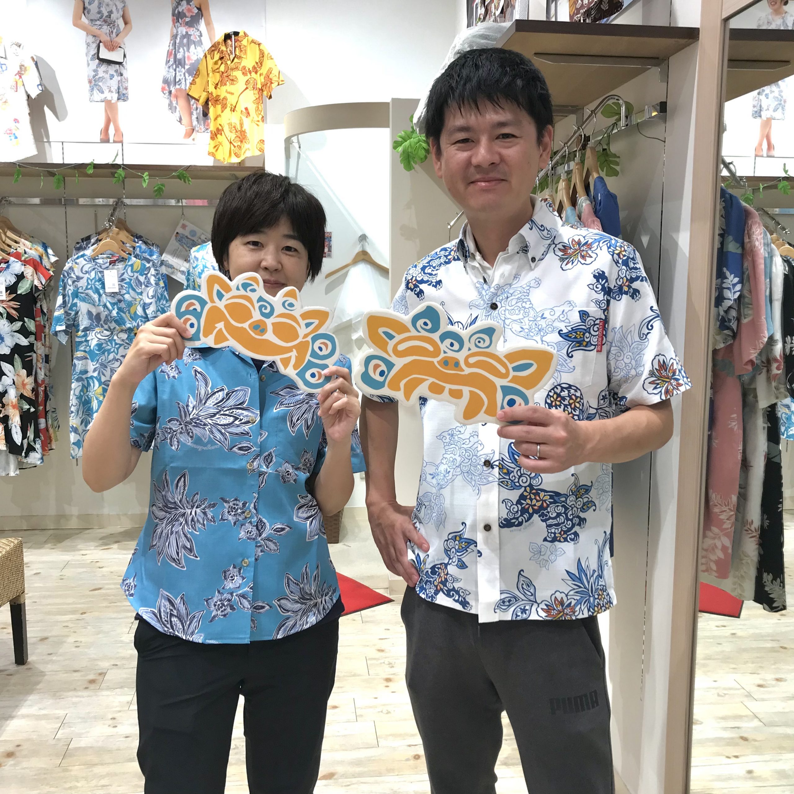 奥さまは生地のこだわりもありましたが ご主人のアドバイスで新作のデイゴ柄で即決でしたね💕
