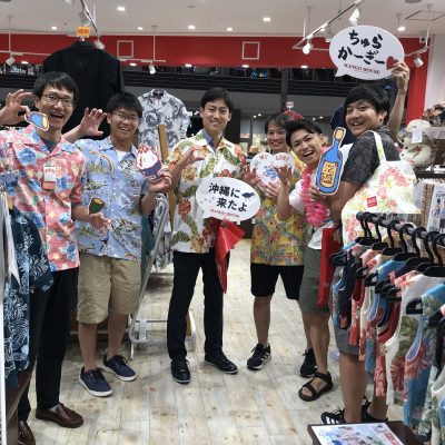 「はいっ♪シーサー!」で、 思い出の記念写真もいただきました!!