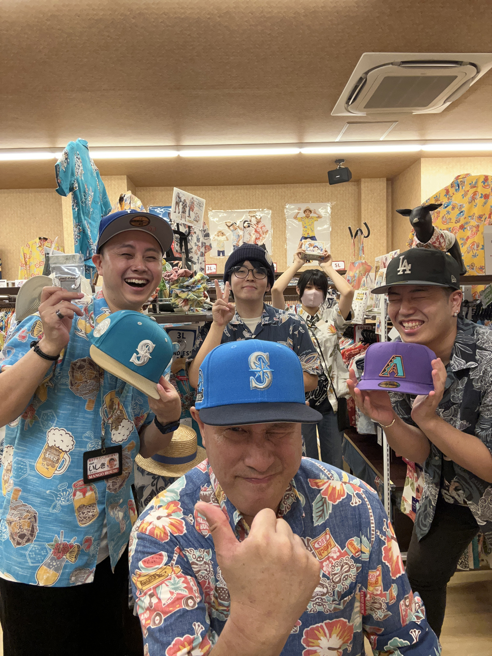 マンゴハウス常連のお客様、お時間作ってスタッフに会いに来てくれました♪