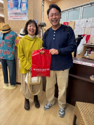 マンゴハウスでシーサー柄、ヤンバルクイナ柄のかりゆしウェアゲット‼

