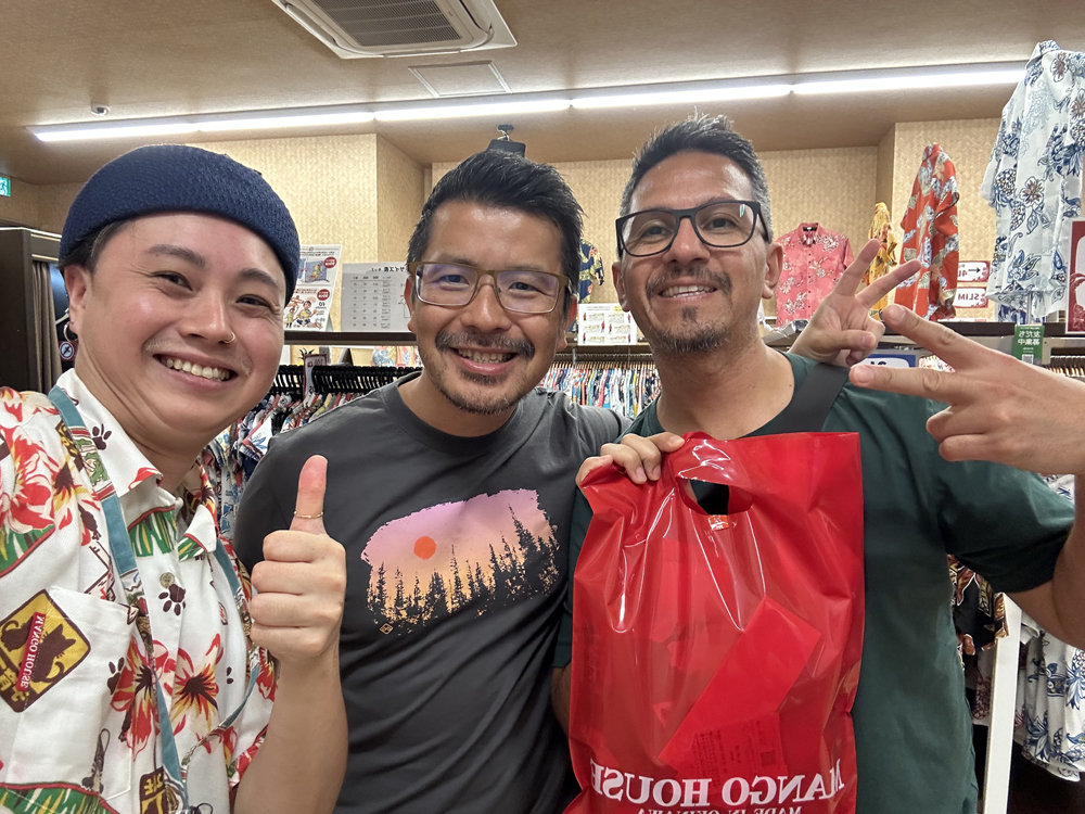 沖縄にルーツのあるお客様、マンゴハウスのかりゆしウェアで沖縄満喫しちゃいます♪