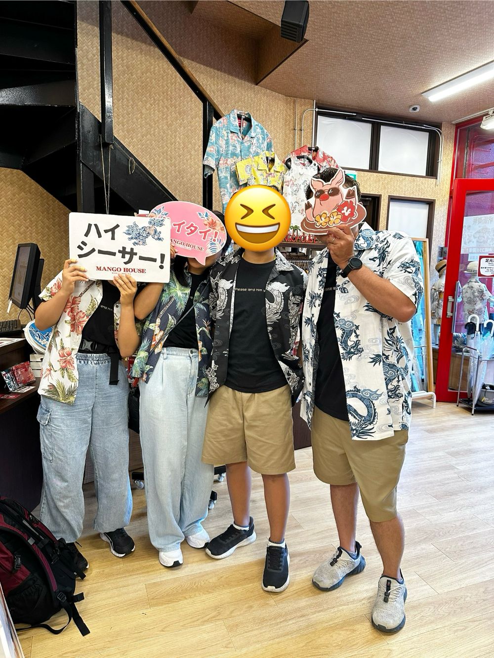 仲良しファミリーマンゴハウスのかりゆしウェアにお着替えして沖縄スタイル満喫♪