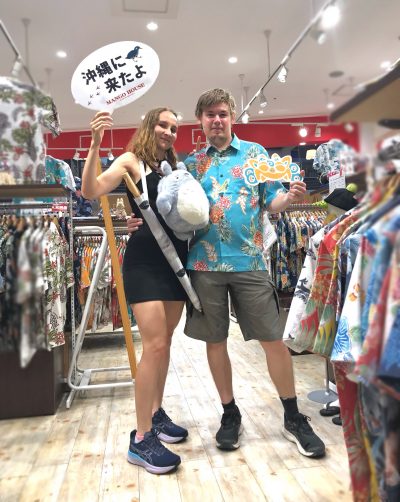 沖縄のかりゆしウェア（沖縄アロハ）で
日本観光満喫されてください