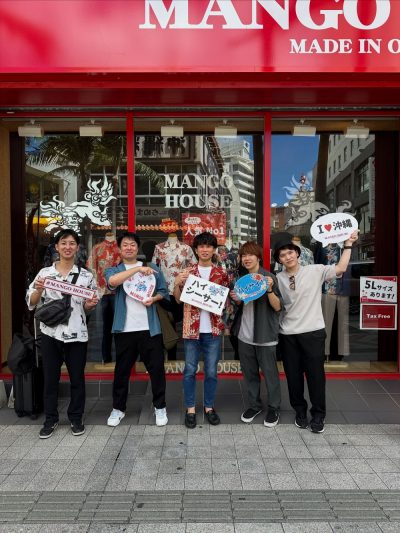 沖縄初日はかりゆしウェアを着て楽しむ♪