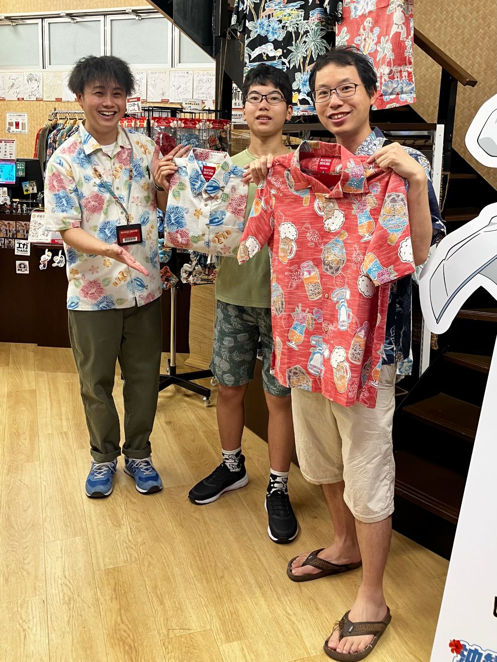 かりゆしウェア好きになった常連さま親子仲良くマンゴハウスへご来店！