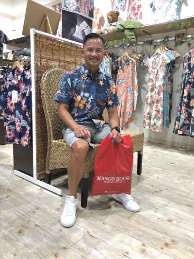 早速、シーサーのデザインを
お色違いでゲットでしたね👍

まだまだ暑い沖縄🫠
かりゆしウェアで快適にお過ごしください♪