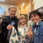 カルフォルニアからマンゴハウスのかりゆしウェアを選んでいただきました♪