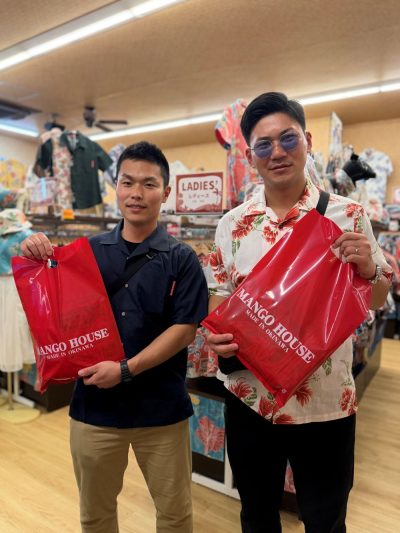 常連様デザイナーの柄着用で友人とご来店♪