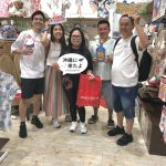 海外からお越しのお客様15年ぶりの家族旅行皆さま各自お好きな物を選び楽しくご試着