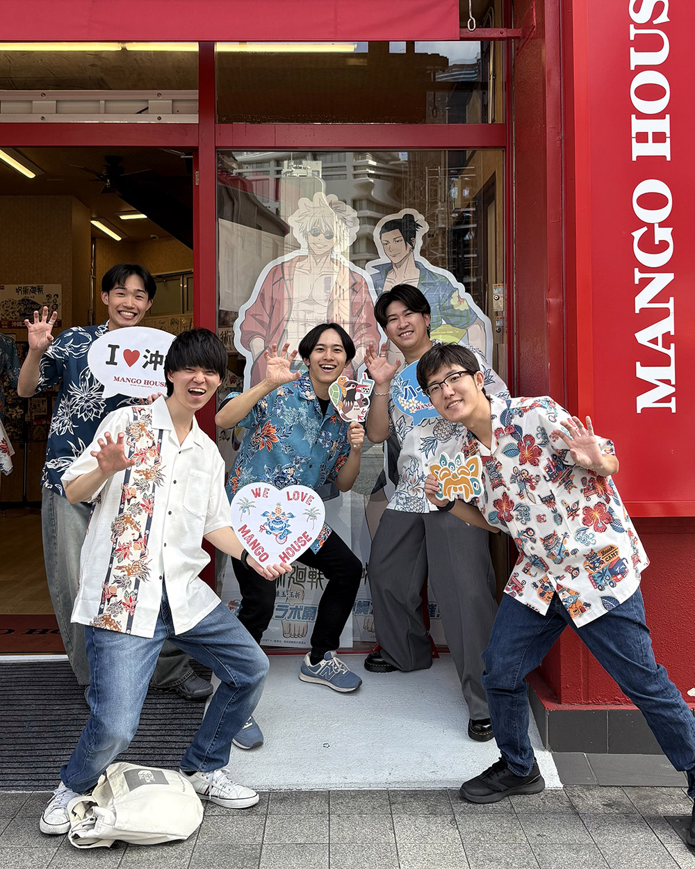 東京からのお客様マンゴハウスのかりゆしウェアを着用して記念撮影✈️✨