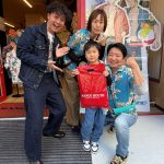 贈り物用に選んで下さった常連様♪と記念撮影！