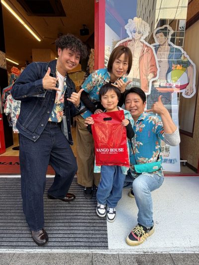 贈り物用に選んで下さった常連様♪と記念撮影！