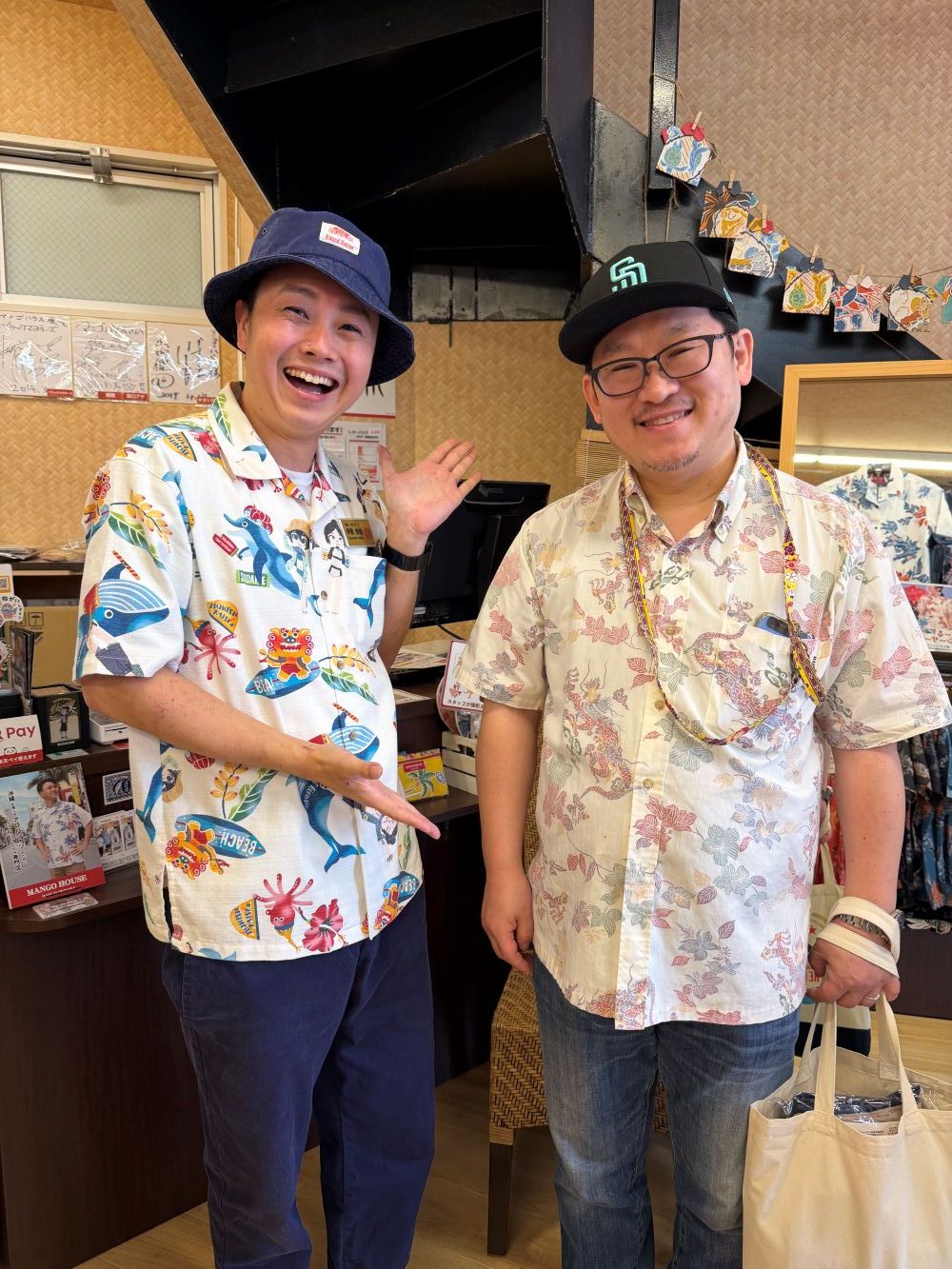 約20年前に選んだかりゆしウェアを着てご来店された常連さま♪🌈📸🏝️