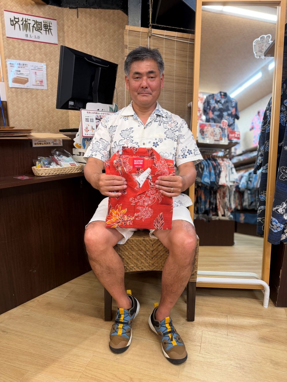 マンゴハウスの懐かしいかりゆしウェアを着てご来店くださったお客様🌈✨