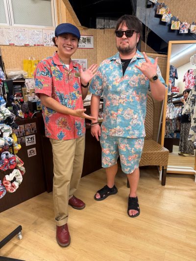 去年選んで頂いたかりゆしウェアをセットアップで着用されご来店♪