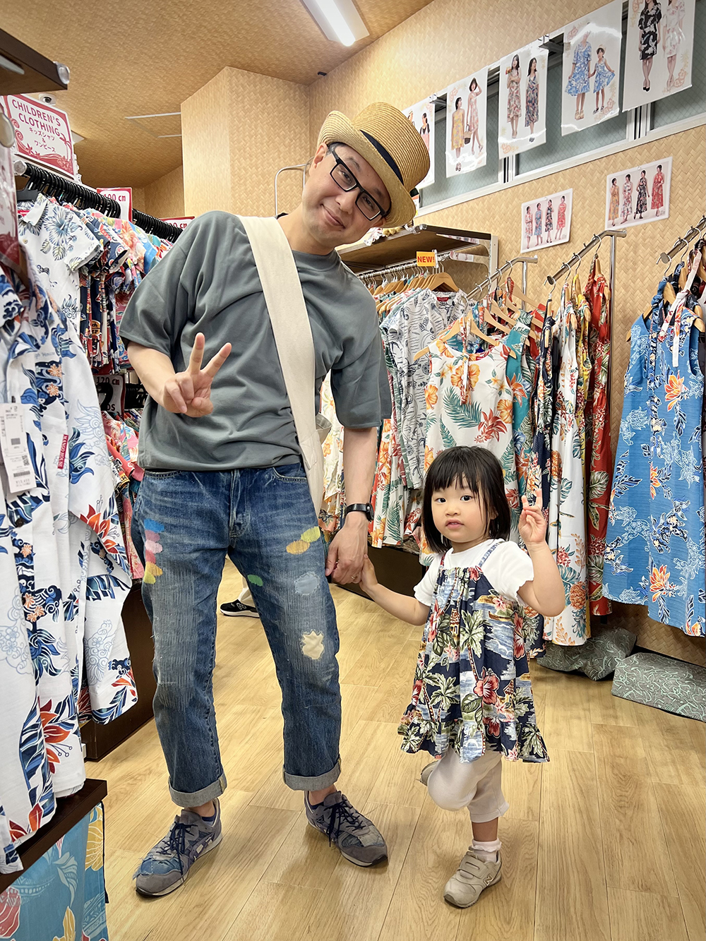 2年前にマンゴハウスで購入したキッズかりゆしキャミワンピースを着てご来店してくれました！
