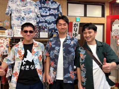【友達と旅行でお越しのお客様✈️かりゆしウェアを現地調達✨】