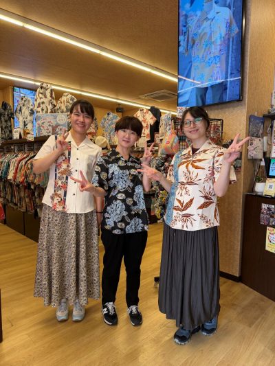 沖縄旅行記念に素敵なかりゆしウェアを見つけることが出来ました♪