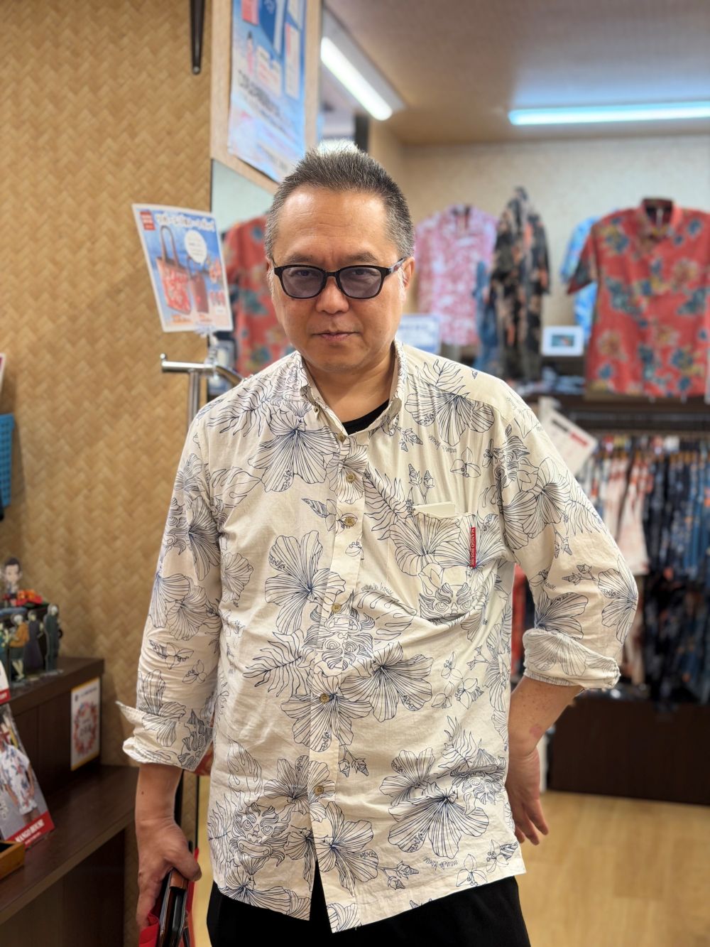 マンゴハウスの長袖かりゆしウェアをご愛用いただいているお客様✨🏝️🌈🌺
