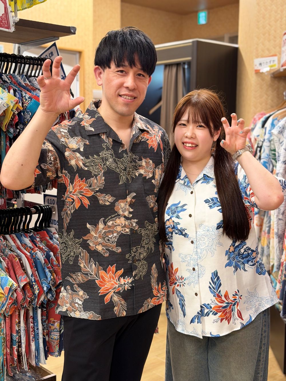 沖縄観光をより楽しむために、かりゆしウェアを求めてマンゴハウスへお越しくださったお客様✨🏝️🌈🌺