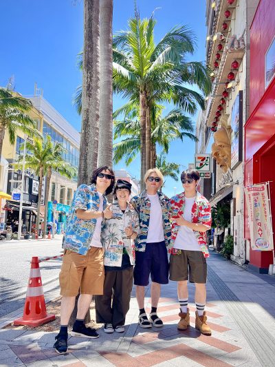 男3兄弟とお母さんでかりゆしウェアお揃いコーデ!沖縄旅行の思い出に選んだ沖縄アロハシャツ1