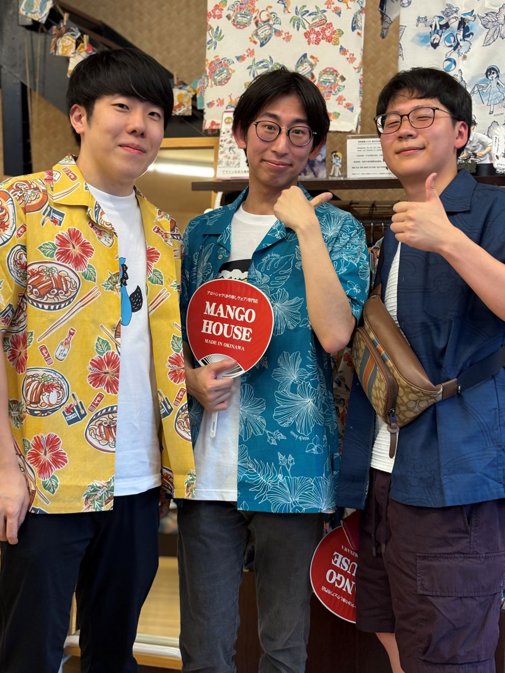 【旅行でお越しのお客様✈️かりゆしウェアを着てテンションあげあげ☝️☝️】