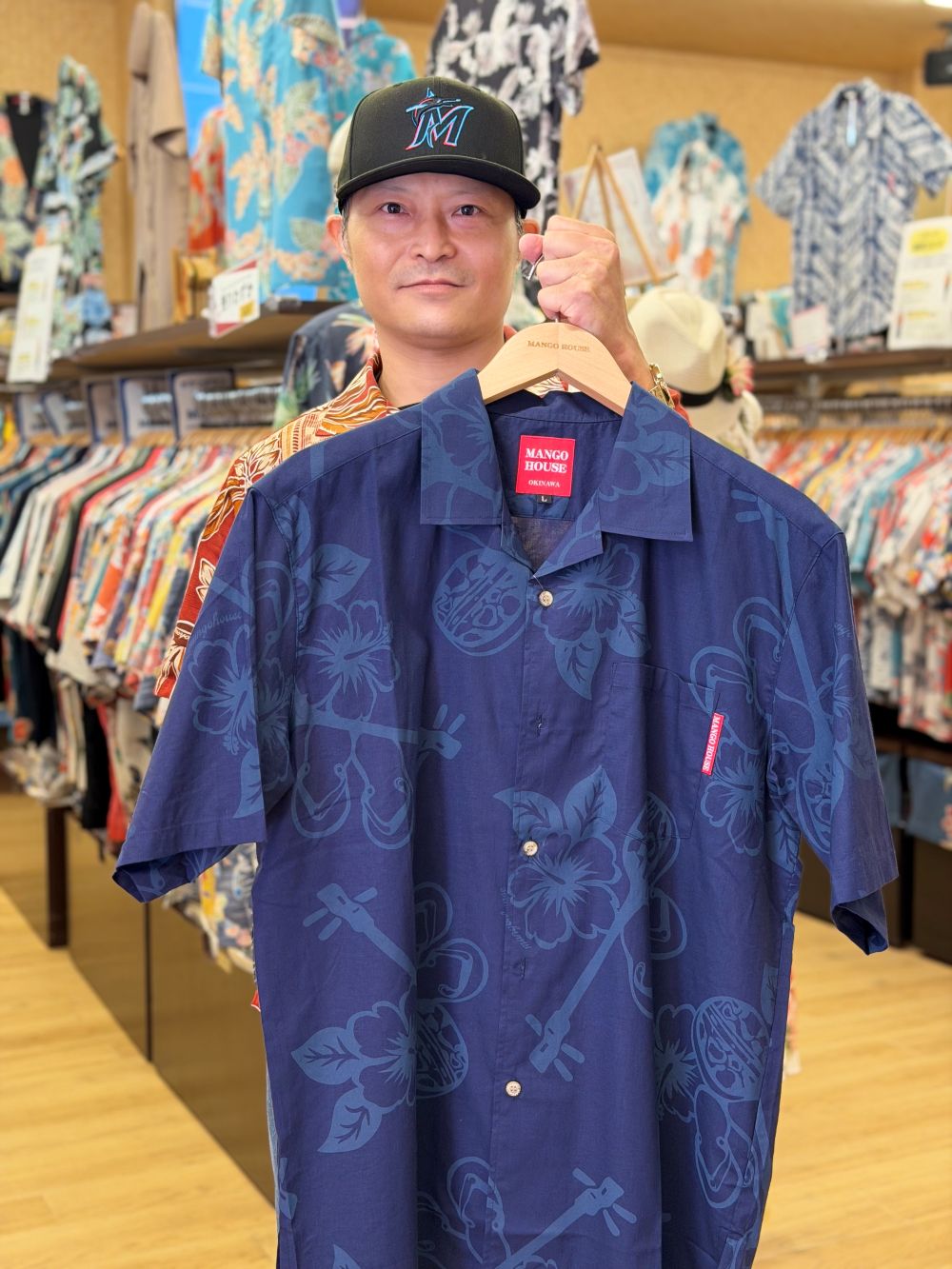 デザイナースタッフ第一号のデザインを求めてご来店してくださいました🏝️🌈🌺