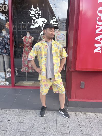 沖縄旅行のスタートはかりゆしウェアで🌺