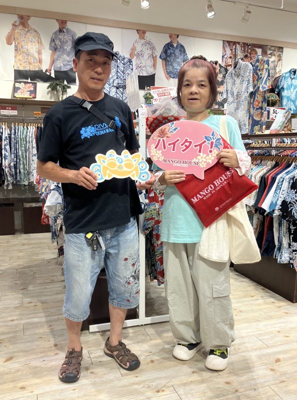 デザインは沖縄の海で生息するサンゴの産卵シーンをイメージ
⁡
可愛いステッカーもチョイス♪