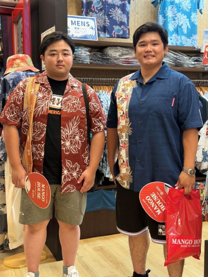 マンゴハウスのかりゆしウェア選びに大満足してくださったお客様✨🏝️🌈🌺