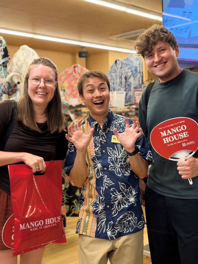 かりゆしワンピースを気に入ってくださり、再びご来店いただいたお客様✨🏝️🌈🌺