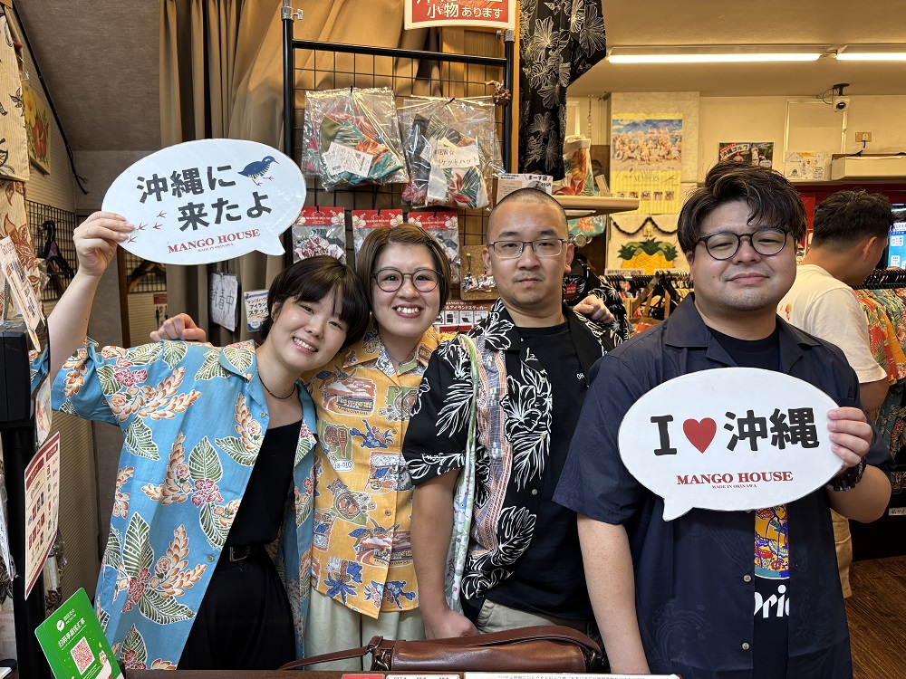 仲良し四人組のお客様✨初めてのかりゆしウェアをGET🌺👍