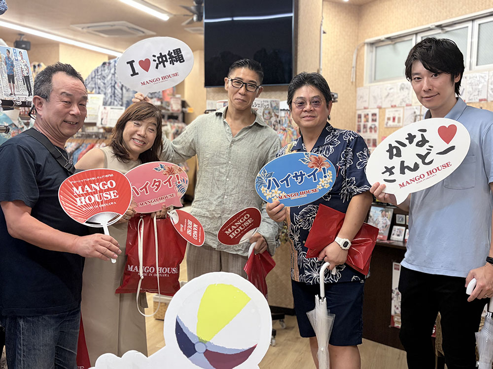 それぞれ選んだかりゆしウェアで沖縄満喫♪